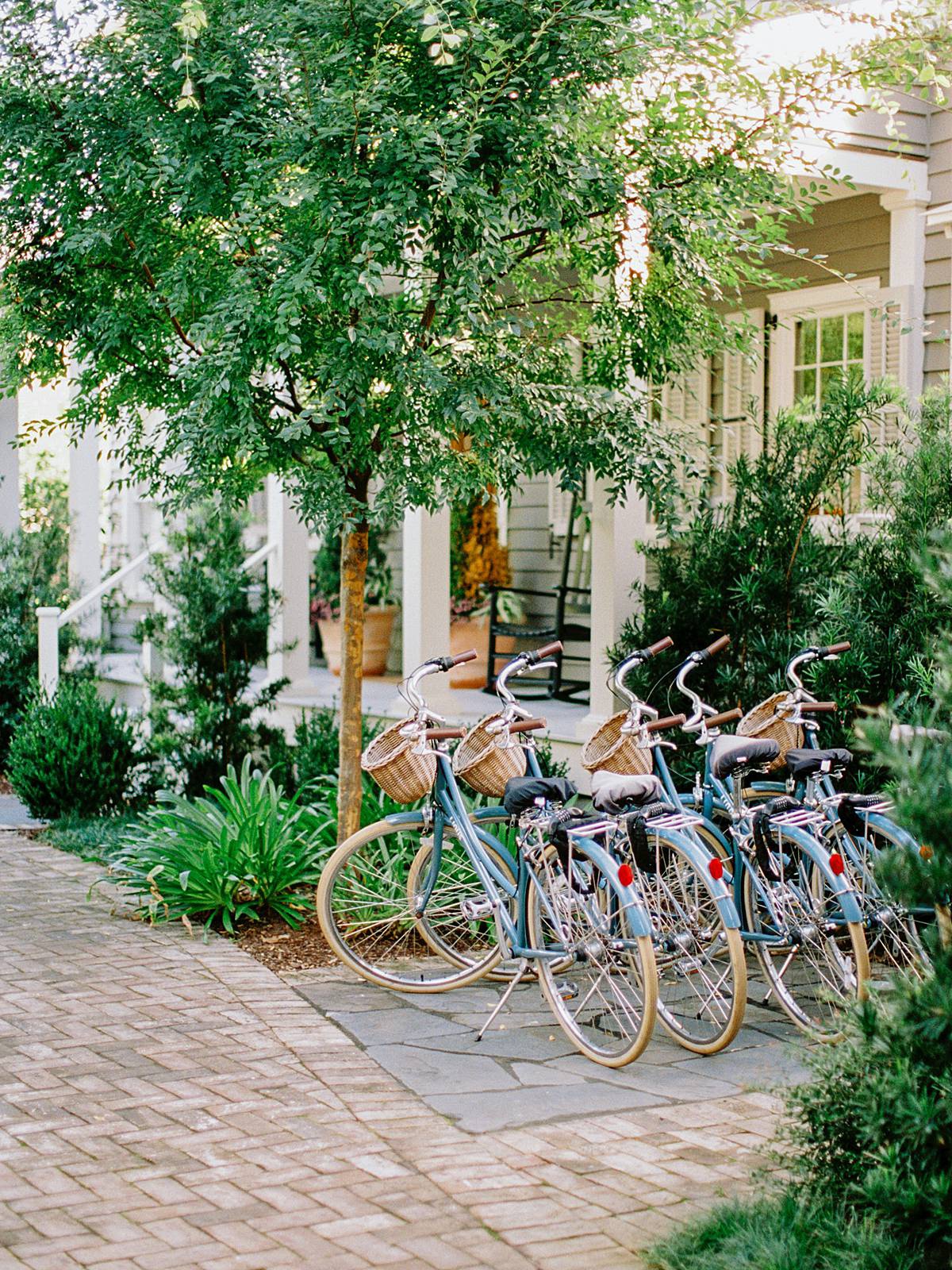 86 cannon charleston wedding venue bride getting ready hotel downtown with vintage bikes and courtyard